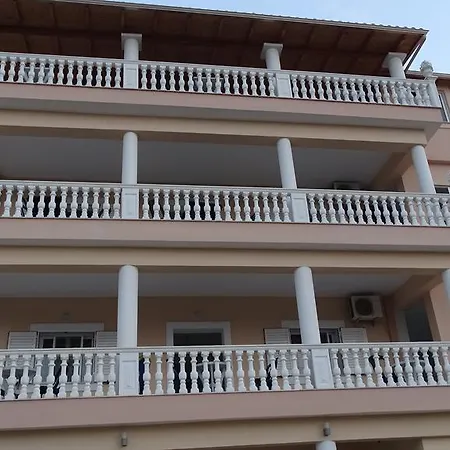 Kreshta Guest house 3*